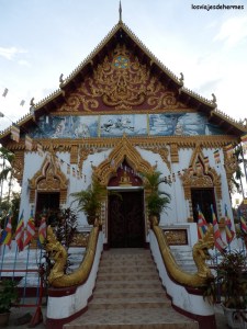 Puerta del templo-monasterio de