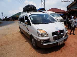Furgoneta en la que fuimos, muy común allí