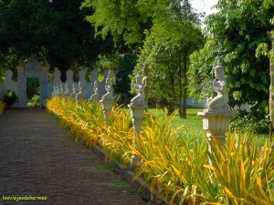 Detalle dentro del recinto  del Palacio Real