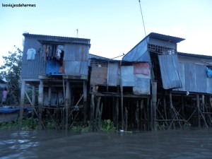 "Barrios" junto al río