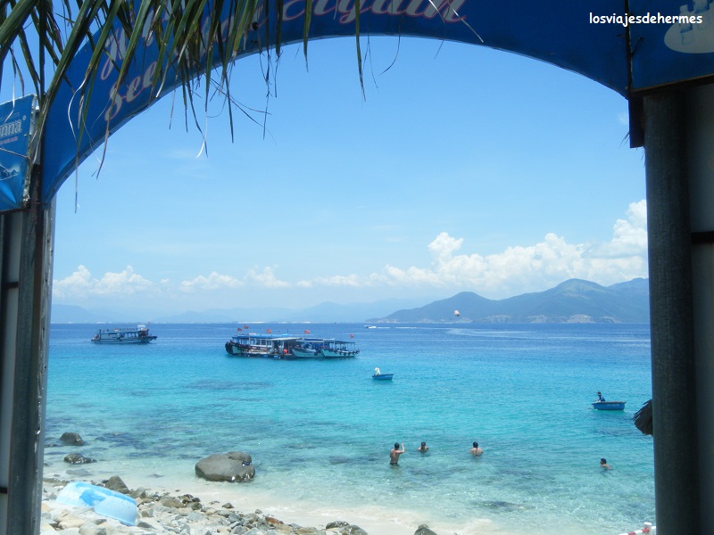 Vista general desde la isla de Hon Mun