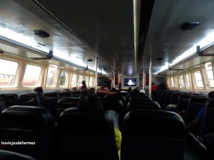Interior del ferry