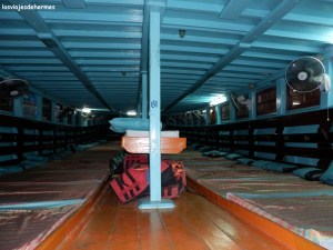 Aspecto interior del barco cama