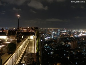 Con parte del propio bar