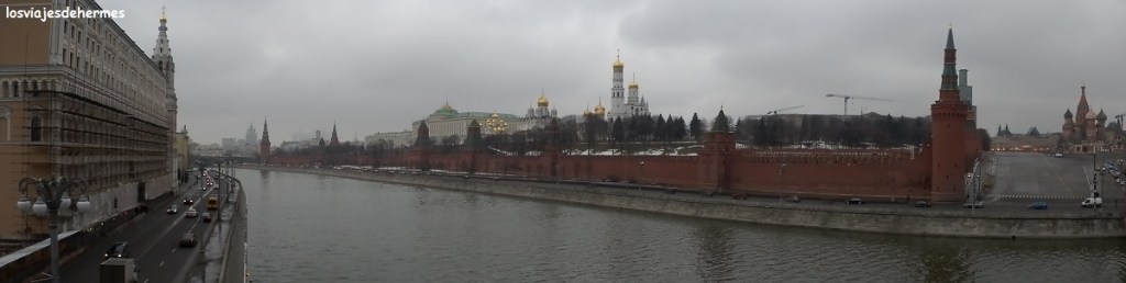 Vista panorámica del río y el Kremlin