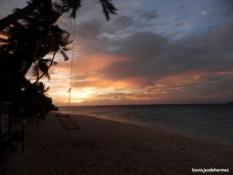 Puesta de sol en Thinadhoo